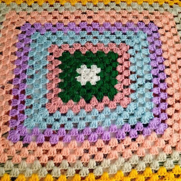 Vintage 80s handmade colorful crochet afghan 🧶 - Picture 5 of 9